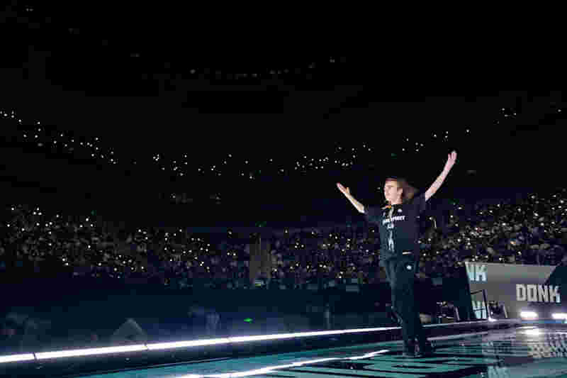 LPL A组资格赛： Weibo Gaming 和 Bilibili Gaming 进入了 Team WE 的巅峰组，经过加赛战胜了 EDward Gaming 以保持机会